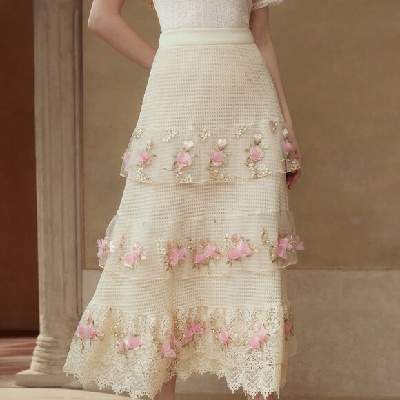 Apricot Elegant Women's Embroidery Flower Contrast Lace Skirt - Picture 5 of 6
